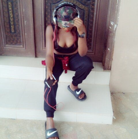 M da kindda gurl ur moma wish she had$da kindda chick ur gurlpwend wanna b like...#teamScorpio#,#team4kUrFeelings#,#teamVewiGewdBadgurl#,#teamAttitude#!#teamGod