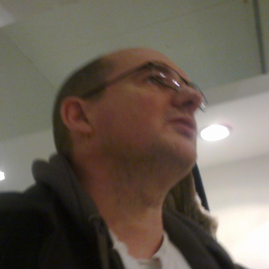 OlaKarlsen's profile picture. Graver og publiserer nytt, nå i Nationen. Tweets kommer med fri hånd. Har skrevet et par bøker. Avfølger alle som sender https://t.co/TxpYk3HE9K inn i min feed.