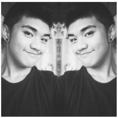Follow me. di ako snobber