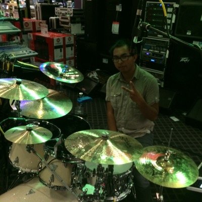 drummer for st paul the apostle catholic church. music is full of passion. jesus follower. 
the lord is my sheperd there is nothing i shall i want.
t