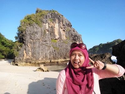 pitipitipit's profile picture. Pharmacist, love being loved, love learning many languages