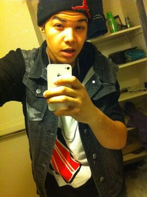 Heze_Dude's profile picture. Smoked Out 
Hippy ✌
Music is life 
Free your mind be Water my friend -Bruce lee