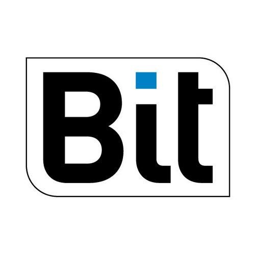 Somos tres estudiantes de Periodismo de Unizar que estamos desarrollando este proyecto en la asignatura de Comunicación e Información Digital