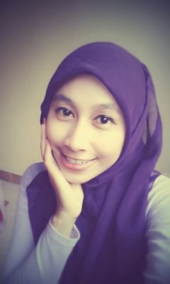 dwi_risnaa's profile picture. Ini twitter yg baru :D