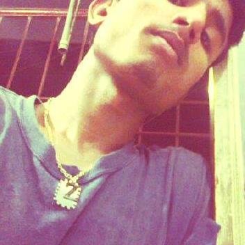 justin bieber like me my name yasir ali my city pakistan  listen to my advice  look after your health jusstn jb  wow haa ha  i love zeeshan mughal jan  my