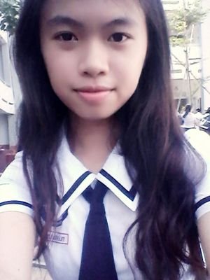 không có