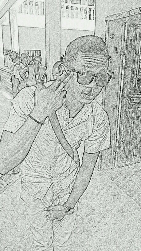 Am a good boy  every one want 2 be wit .....