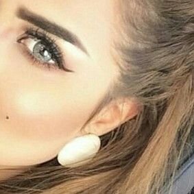 ‏محتاج لك كثر انشغالك عني ! ومحتاج احبك ،مثل أول واكثر.