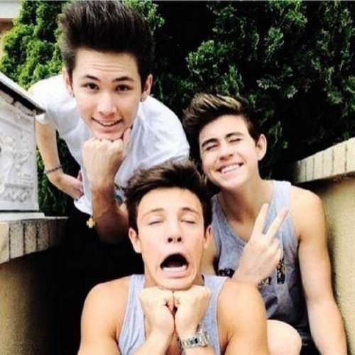 ✨ Nash stole my heart✨  btw my cover pic looks really cooler than nash's cover pic ahah ;) right?