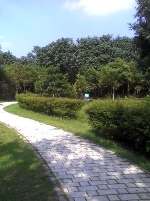 MbakMenikkk's profile picture. Rame :D