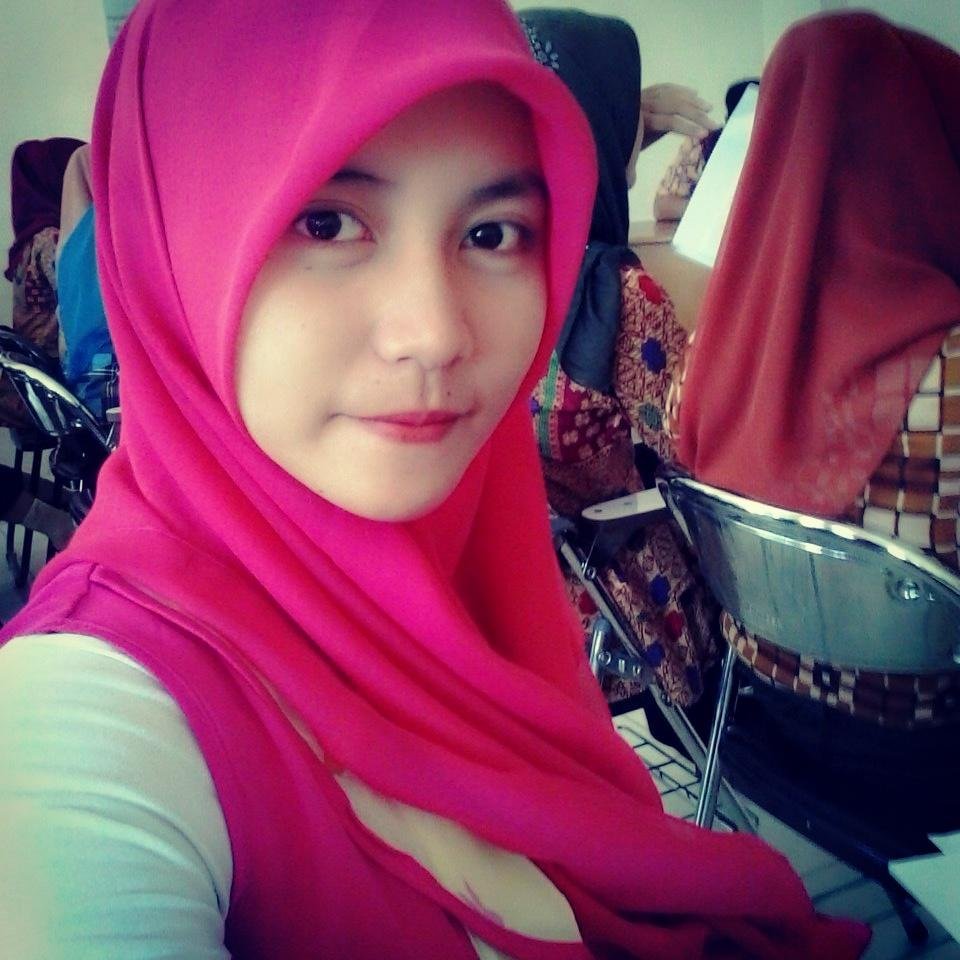 ♡heniie♡ : Tarbiyah_PGMI_UIN_Palembang // belitang
 IG : heni.rahmawaty05