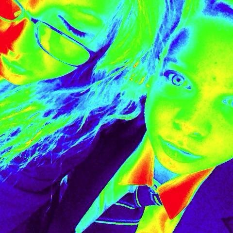 i lovey girls chloe boland and hollie sherratt