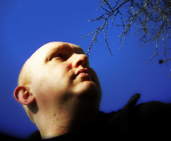 alunvaughan's profile picture. Bass player and occasional web enthusiast