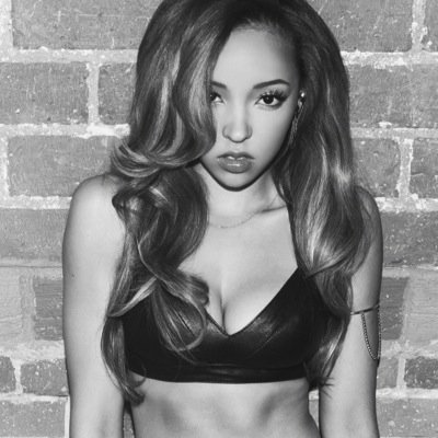 ViolaClymer's profile picture. FB-GucciVee-IG @SHESCREAMSGUCCI songwriter YO KId traveler Musix is my course now watch me eat her up FACT spitta far from original