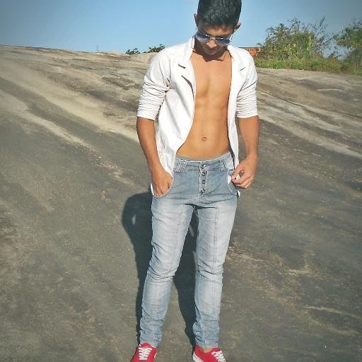 1.7 - Signo* Peixes - Flamenguista - segue?
http://t.co/BduWFo2vB9
