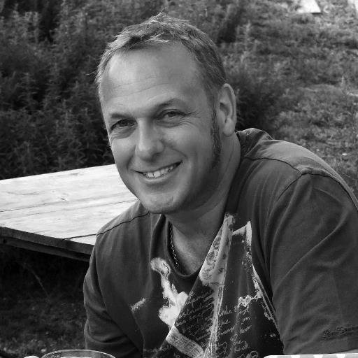 Serial master gig goer and 3d freelance designer of everything you need to see Villa exile in Cumbria