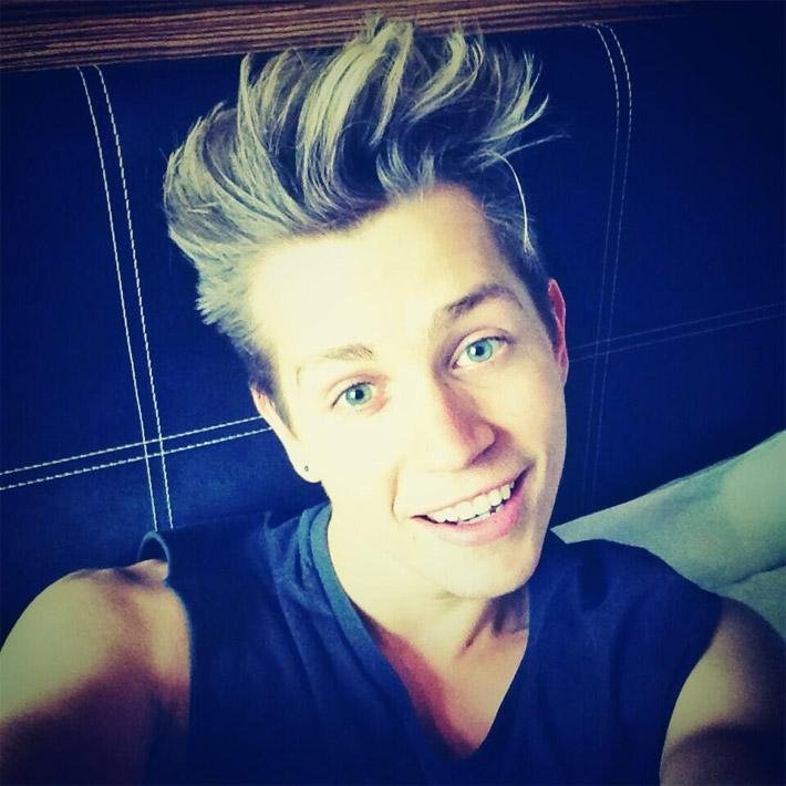 I love @camerondallas ♥