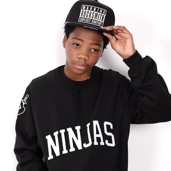 SeditiousPlayer's profile picture. Sup, name's Dash. I'm contemporarily and patient at Ocean Park Hospital with cystic fibrosis. [|#RedBandSociety|RP|]