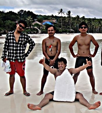 [] @HmIHukumUMI [] [] @SOIL_sc [] [] SONS MAKASSAR [] satya adhy wicaksana