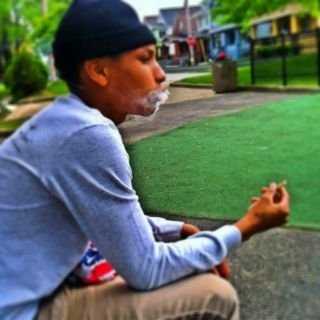 papersonly_'s profile picture. Head Honcho Of ✌ Hundoe