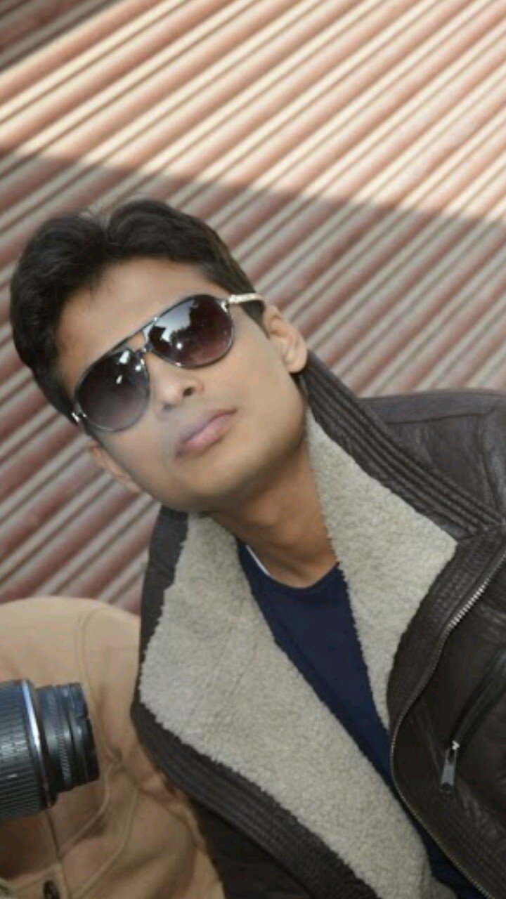 skaterboy3182's profile picture. Once: Rover, wandrer, nomad, vagabond. Now: Corporate slave and failed philosopher.