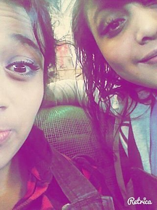 la chika q lleva una vida loca          y me vale verga loq pienses *-*