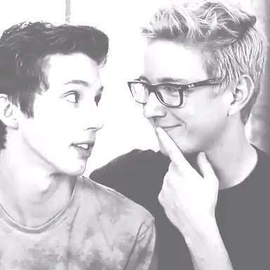 free follow from @lonelytroyler bc ily please dont follow this account but follow @lonelytroyler