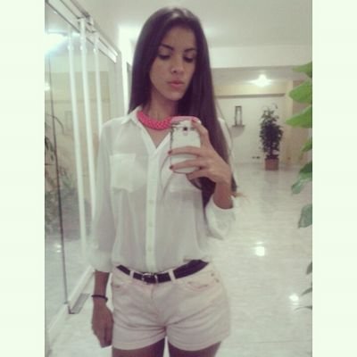Diferente, soñadora, carismatica, divertida, loca dispuesta a todo♥. Soy Feliz como soy y con lo que tengo.            LIVE LOVE HOPE FAITHஐ PROMO XIV \o/ «3