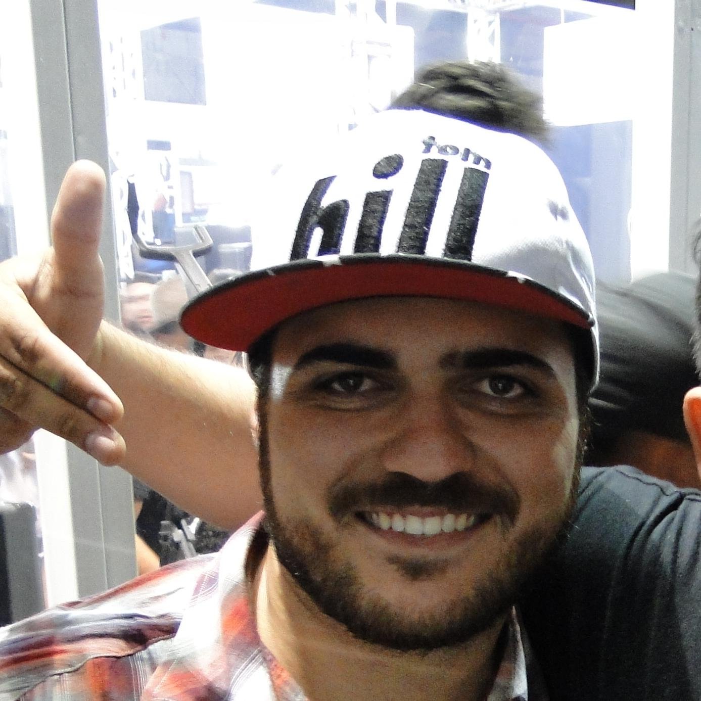 BRGUITARSS's profile picture. @M U S I C O / @G U I T A R R I S T A 
 MINISTERIOS ALEXANDRE KHALIL E ADORADORES E RENATO GARCIA E BANDA.