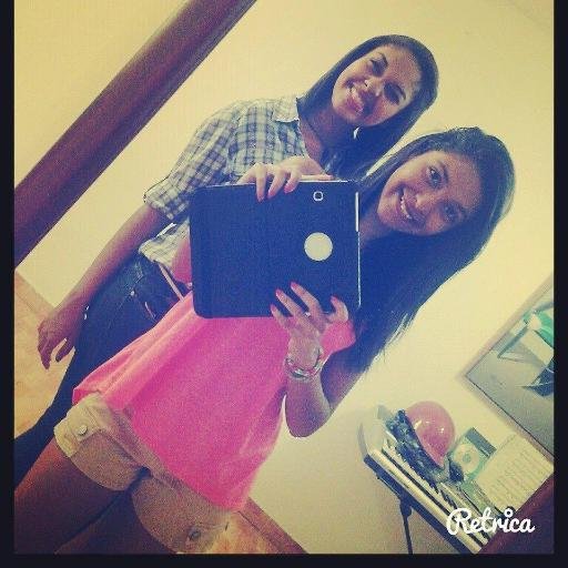 ~Con quien mas peleas es con quien mejor la pasas ..
