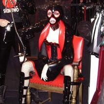 Absolute Danny voorheen te vinden op De wallen In Amsterdam brengt u een zeer uitgebreide collectie sextoys en BDSM artikelen, tegen absoluut de laagste Prijs.