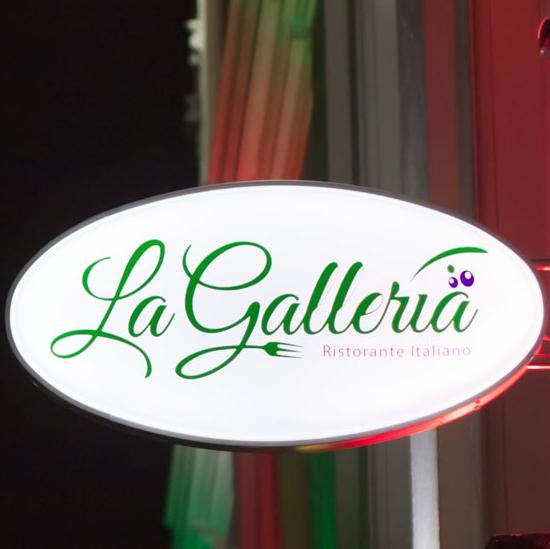 Finest Italian ingredients that will tempt all palates. We offer a fantastic choice of pizzas baked in our authentic pizza oven imported from Italy