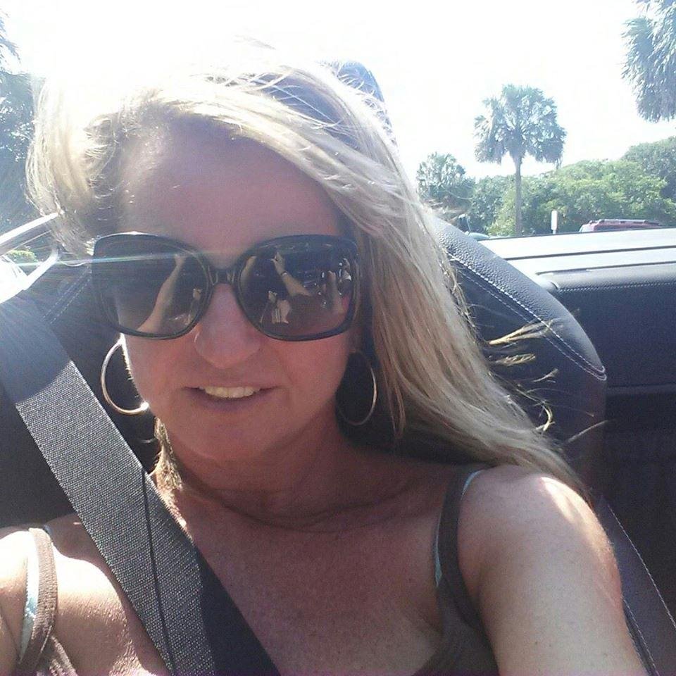 MarysRight's profile picture. Wife, mom, francophile, love funny people, all things quantum, and Jesus.  🐝 🙌💚⚜✝️ 🦋