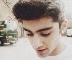 zaynxhair's profile picture. my happiness it's zayn and chiken