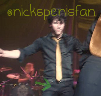 nickspenisfan's profile picture. i love nick jonas' penis,.... can you say yum? i the biggest fan everz ;)