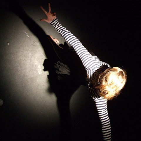 Artist, educator and researcher working at the intersection of archives, documentation and performance.
