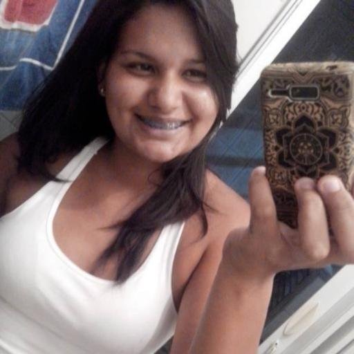 O veneno que jogaram na minha alegria
Virou o soro contra toda tristeza
Ganho mais um dia em minha vida
Agradeço e vou atrás...Sorrindo♪