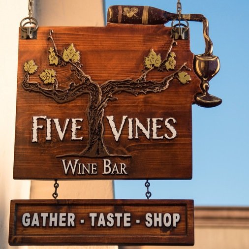 Cozy little Wine Bar in historical downtown San Juan Capistrano! Gather with friends, Taste new wines and Shop for your favorites... all in one relaxed place!