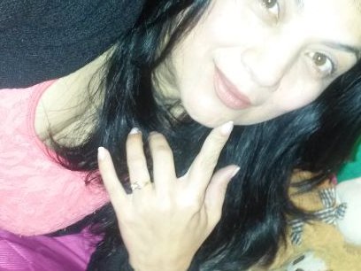 soy UnA mujEr q amA lA vIDa, Q lE gustA EStudiAR, TrabAjAr y comparTiR con lAs pErsonAS Q AmA y loS amigoS, Q AmA pRofunDamEntE tOdO lo Q hAce:)