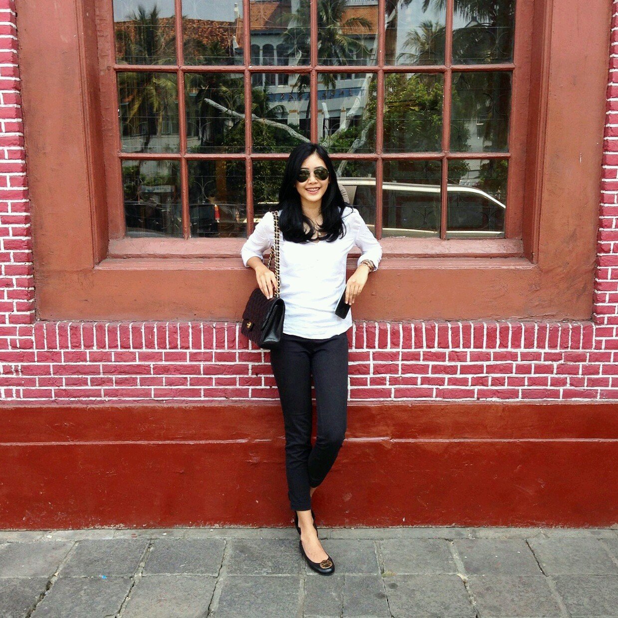 sashialaras's profile picture. a touch of Scorpion.