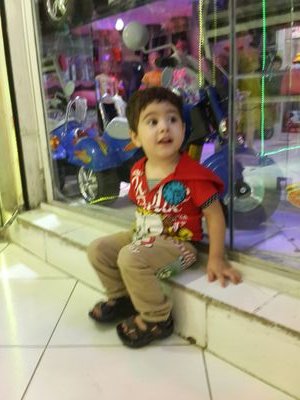 AliEsfandiari's profile picture. 