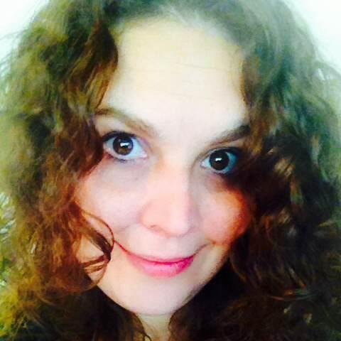 Sci-fi, anime, horror geek girl. Finally figured out this being human thing and loving every minute of it.
