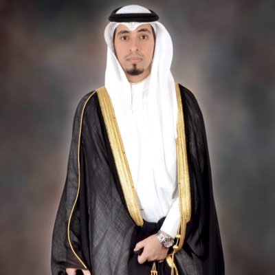 كاتب وعاشق للتحدي ومهتم للتقنية والتعليم