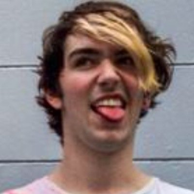 FREE FOLLOW FROM @lukesnip AND RT/FAV MY LAST TWEETS FOR A FB AND MAYBE 5 FREE FOLLOWS