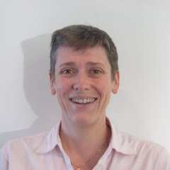 I source a bit, recruit a bit and talk a lot. I am passionate about sourcing and social recruiting and can talk for hours on the subject!