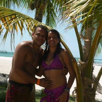 Sigueme y te sigo.pana amigable serio y  todo eso pide lo en privado..