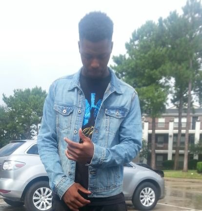 SENOR` QUEZ          #PV17