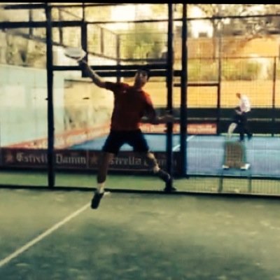 17;Jugador de padel patrocinado por StarVie. Residente en Madrid. NEVER GIVE UP XII