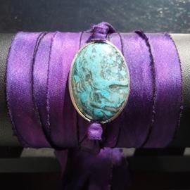 Our goal is to create artistic jewelry that’s different and original.  We hope that our jewelry will inspire you and add some warmth to your life.