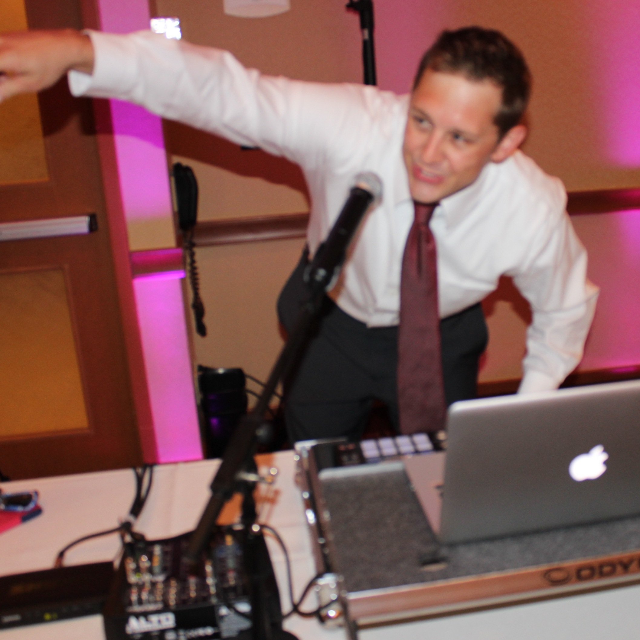 Cincinnati Wedding DJ